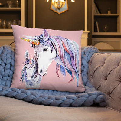 coussin 55x55 licorne mère fille rose sur canapé