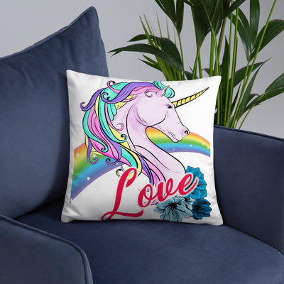 Coussin licorne love blanc sur fauteuil 45x45